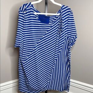 Onque Woman Blue and White Striped Women's Top size 3X
